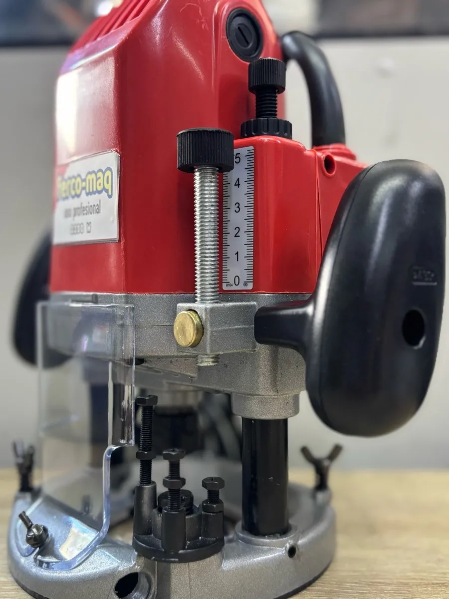 Electro Fresadora Ferco Mac 2100W uso Industrial - Imagen 4